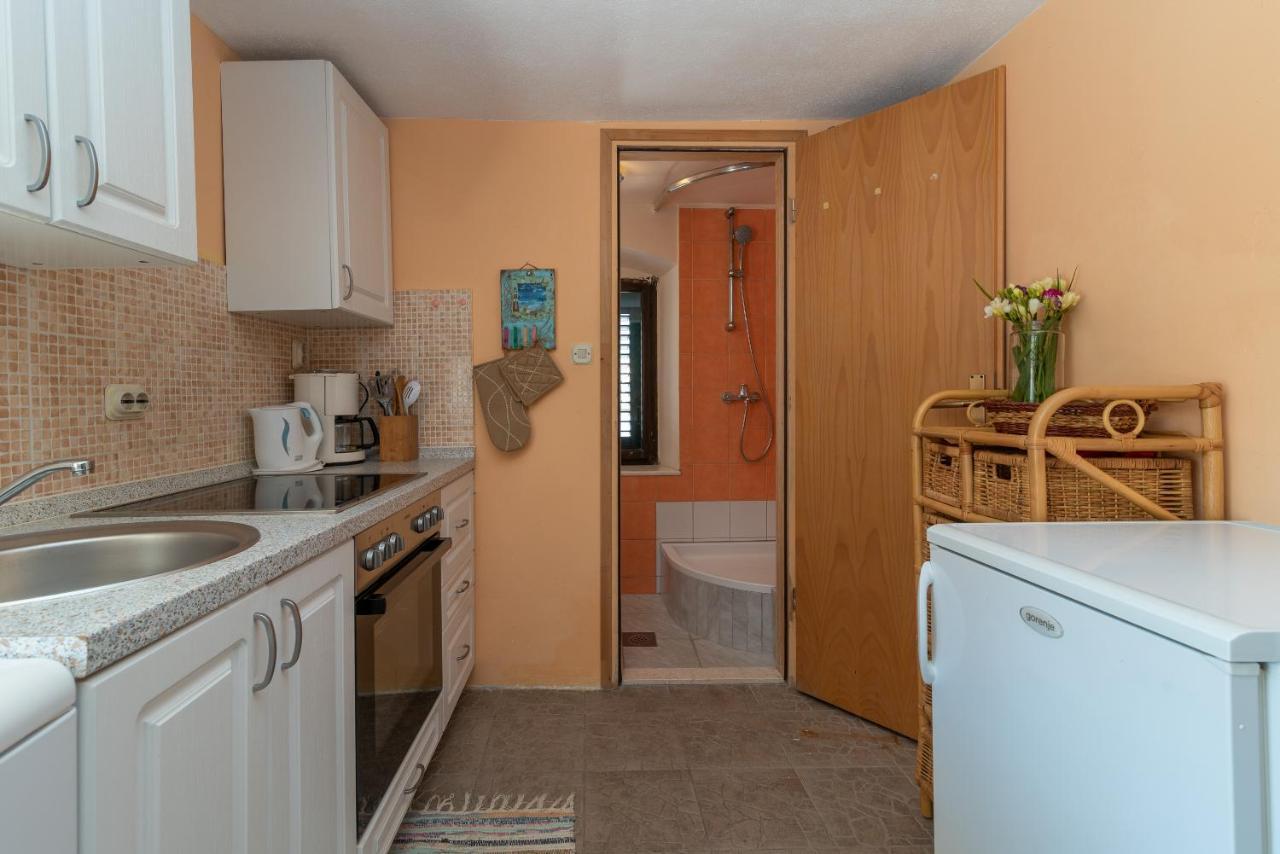 Apartment Ana Trogir Buitenkant foto