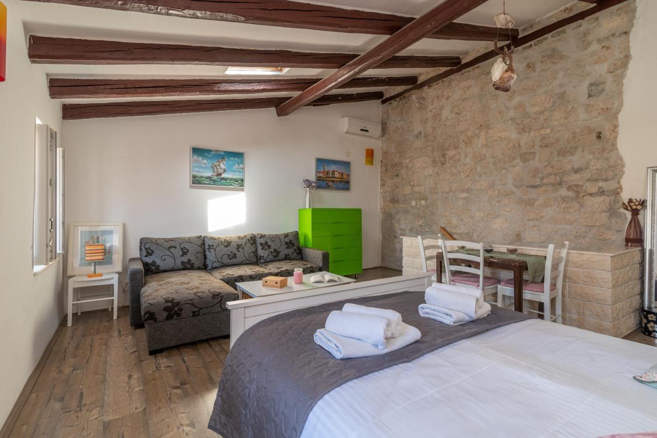 Apartment Ana Trogir Buitenkant foto